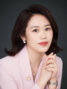 女厕偷拍25位美女嘘嘘嘘视频